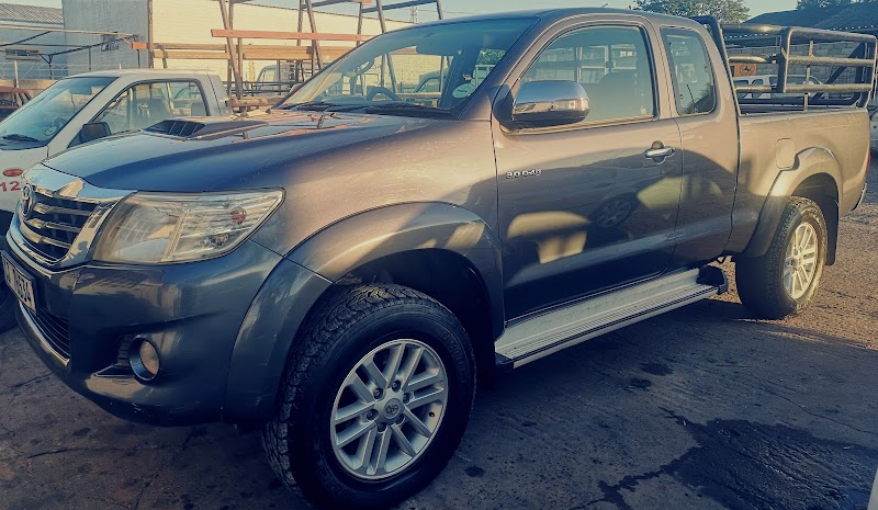 Ali's Car Wash & Detailing - Photo 3